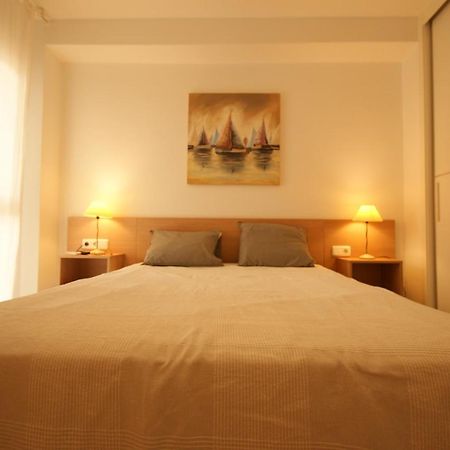 Apartamento En Vera A 300 M De La Playa, Con Patio Y Salida Directa A Calle Esterno foto