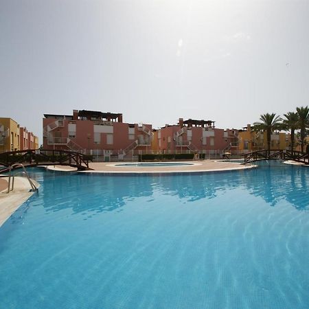 Apartamento En Vera A 300 M De La Playa, Con Patio Y Salida Directa A Calle Esterno foto