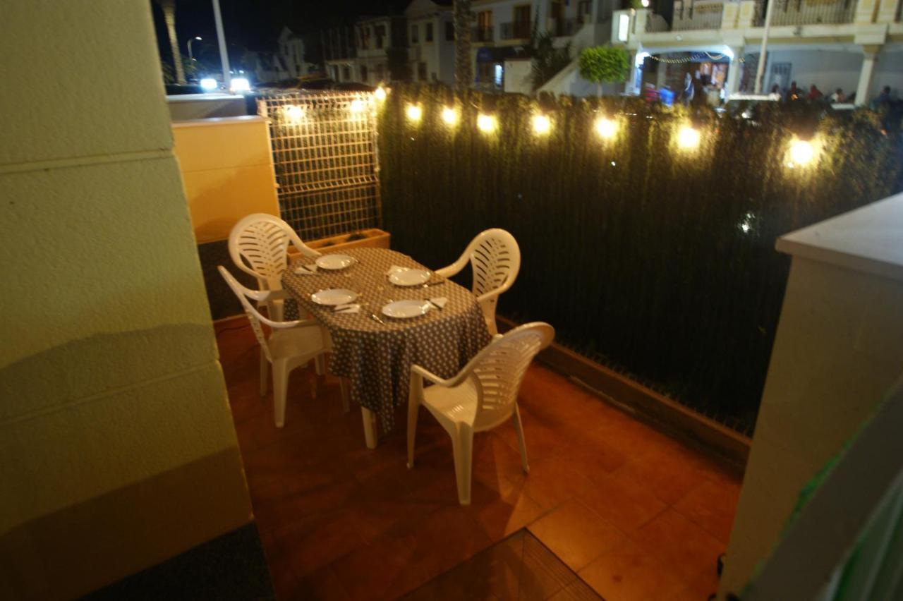 Apartamento En Vera A 300 M De La Playa, Con Patio Y Salida Directa A Calle Esterno foto