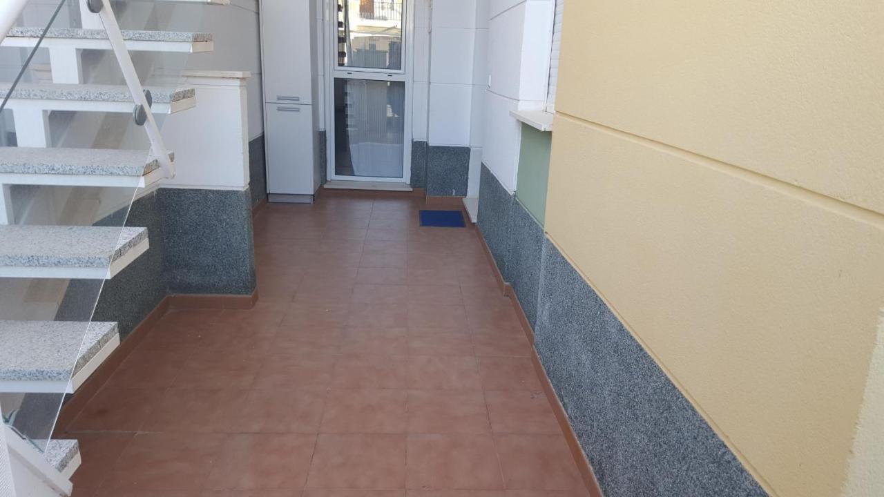 Apartamento En Vera A 300 M De La Playa, Con Patio Y Salida Directa A Calle Esterno foto