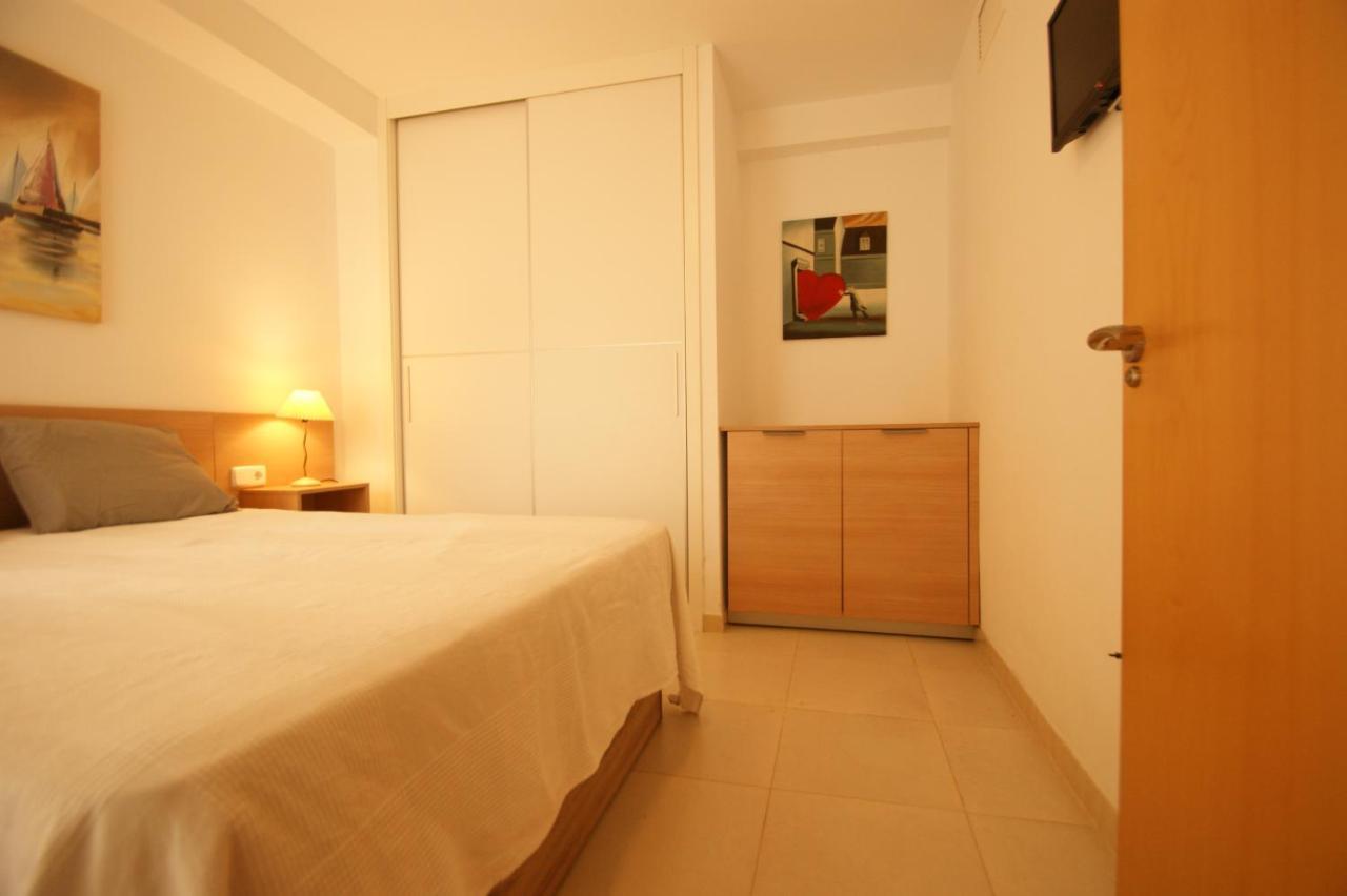 Apartamento En Vera A 300 M De La Playa, Con Patio Y Salida Directa A Calle Esterno foto